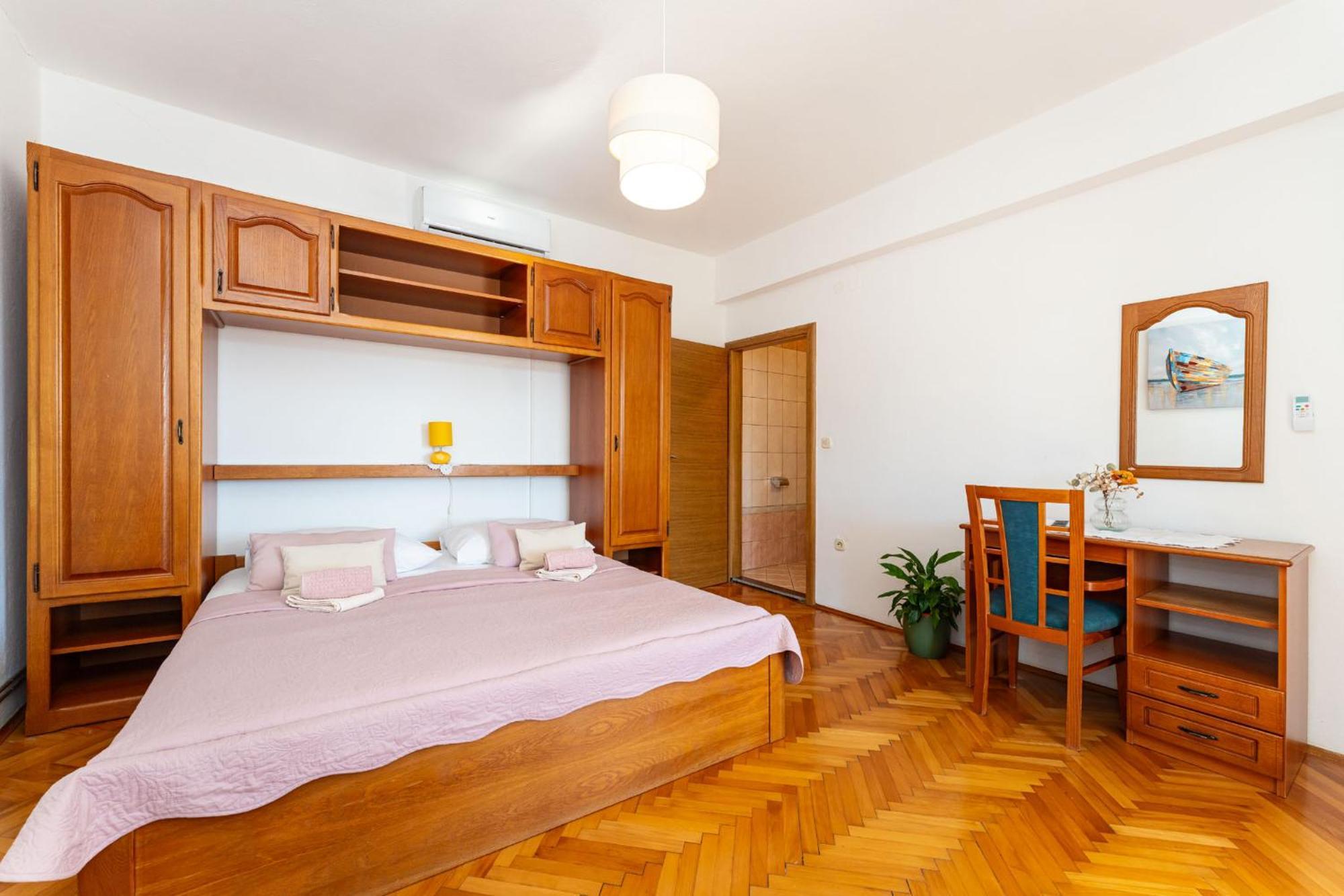 Apartments Adriana Starigrad Paklenica Eksteriør billede