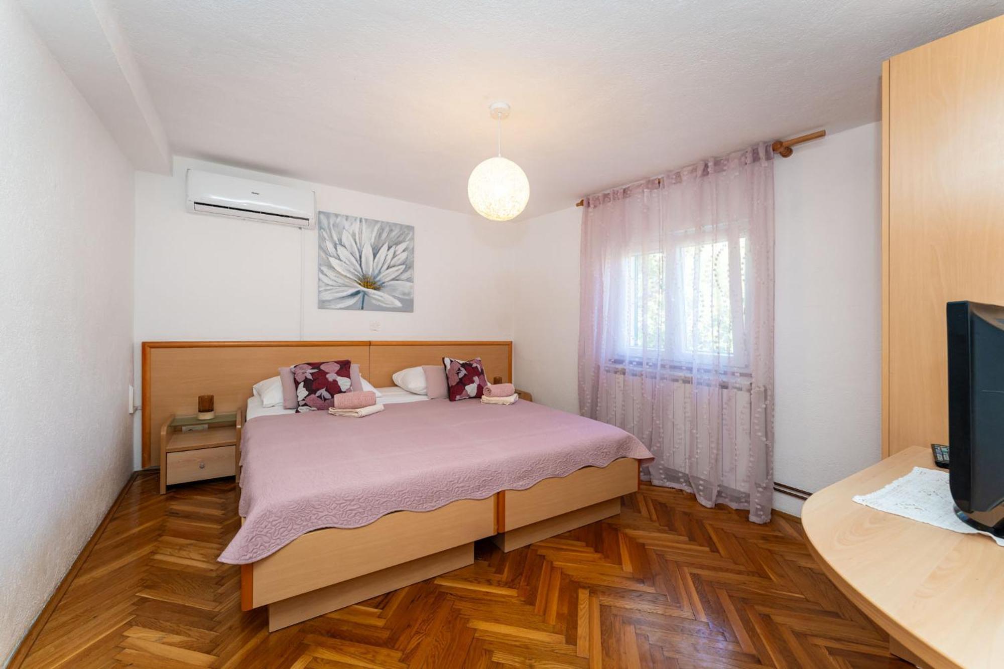 Apartments Adriana Starigrad Paklenica Eksteriør billede